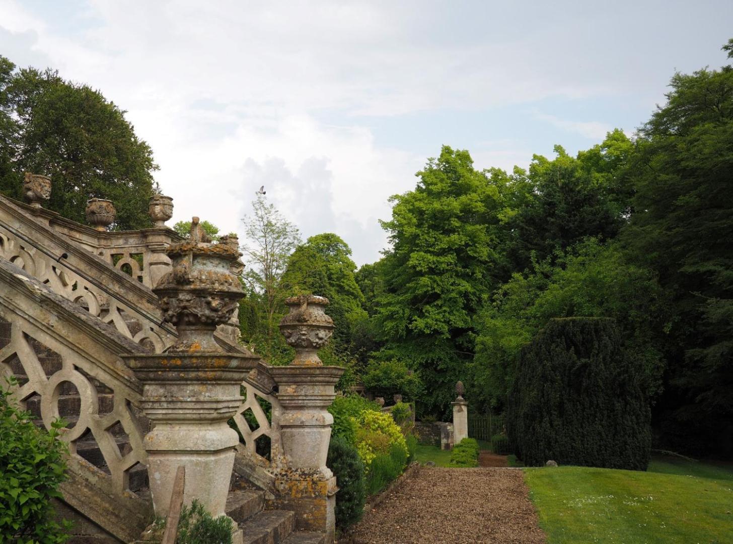 The Hall - Historic Grade I-Listed Jacobean Mansion Bradford-On-Avon Exterior photo
